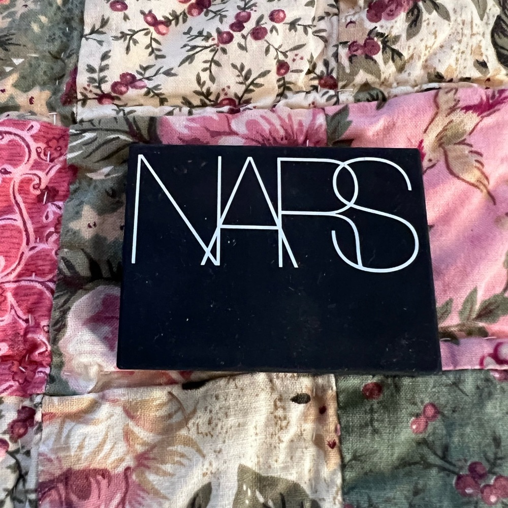 NARS eyeshadow Duo